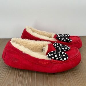 UGG Australia Disney Minnie Mouse Dakota Slippers Red Suede Polka Dot Bow Sz 8